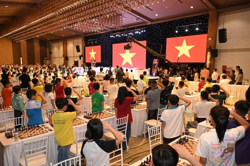 Lễ chào cờ tại hội trường EChess Open Cup 2025